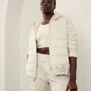 NWT Athleta Aire Packable Puffer Jacket Bone 1X